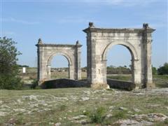 Le pont romain (restaur� quand m�me)